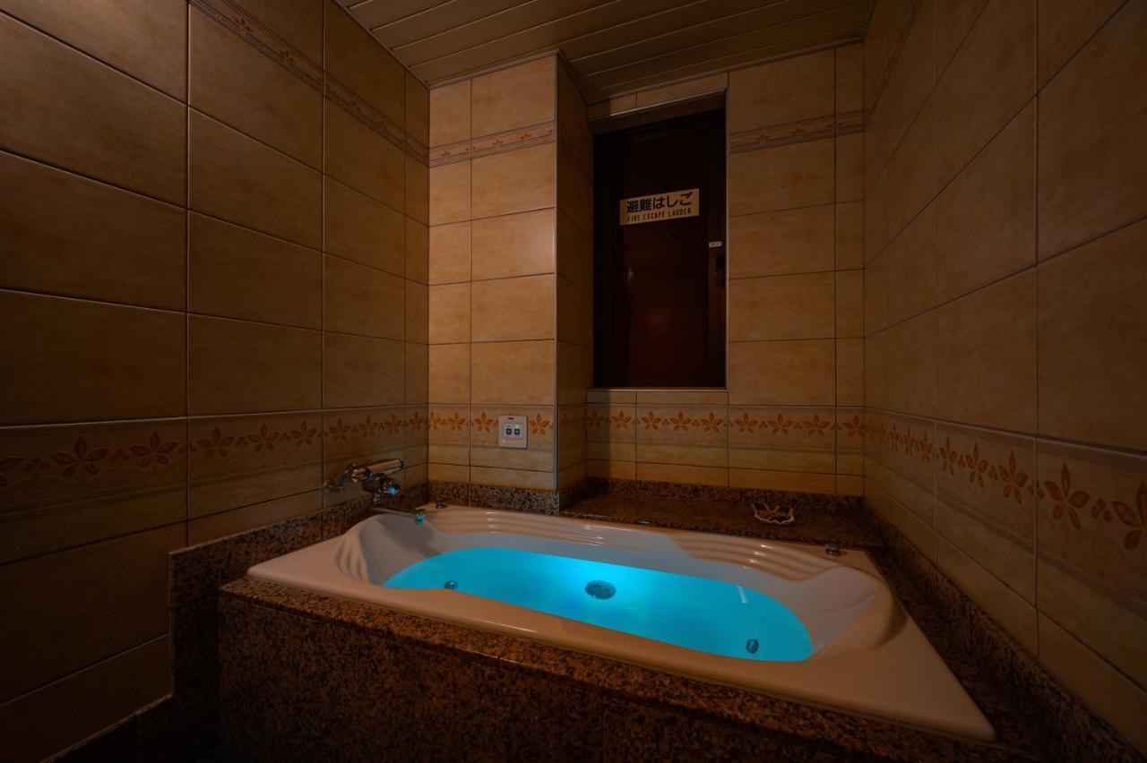 Hotel Metro (Adults Only) Yokohama  Extérieur photo